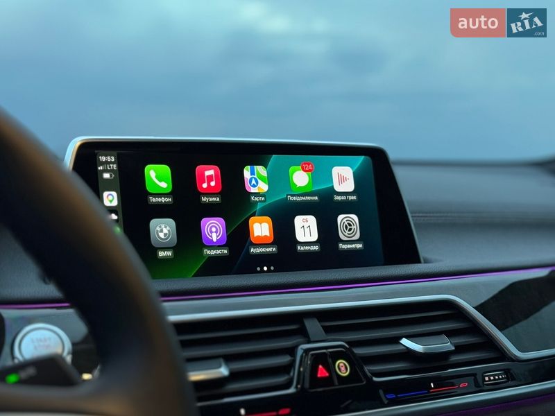 Седан BMW 7 Series 2017 в Дубні