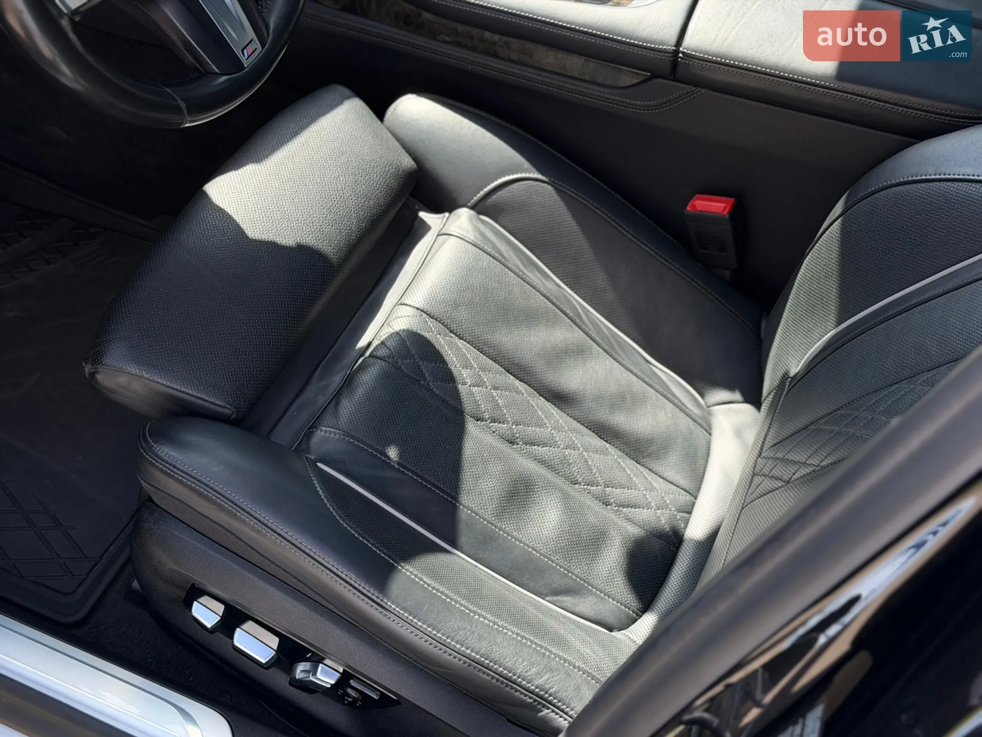 2020 BMW 7er - мініатюра 38