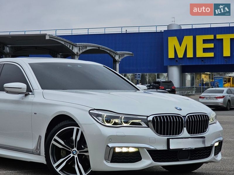 Седан BMW 7 Series 2018 в Новомосковске