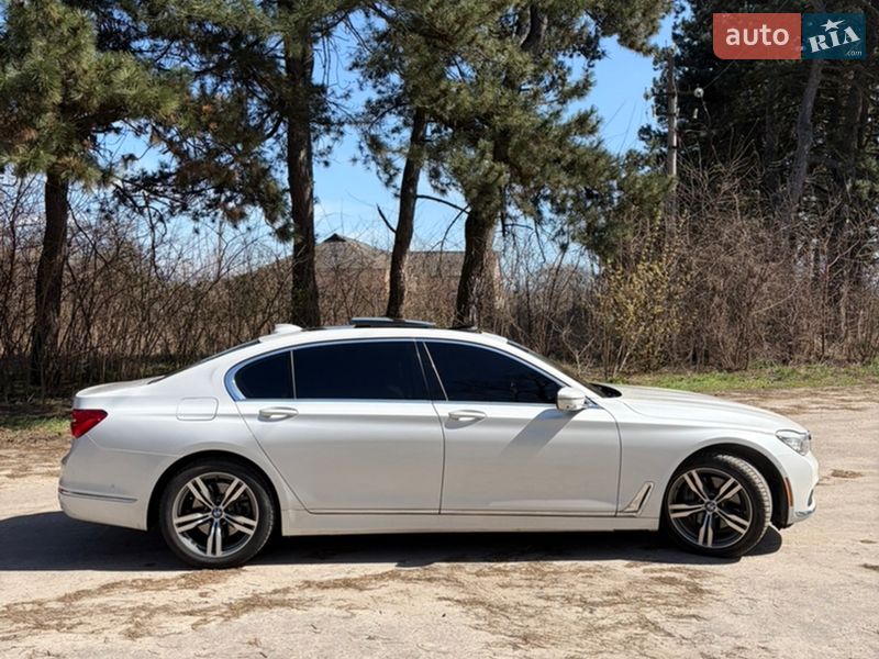 Седан BMW 7 Series 2015 в Києві