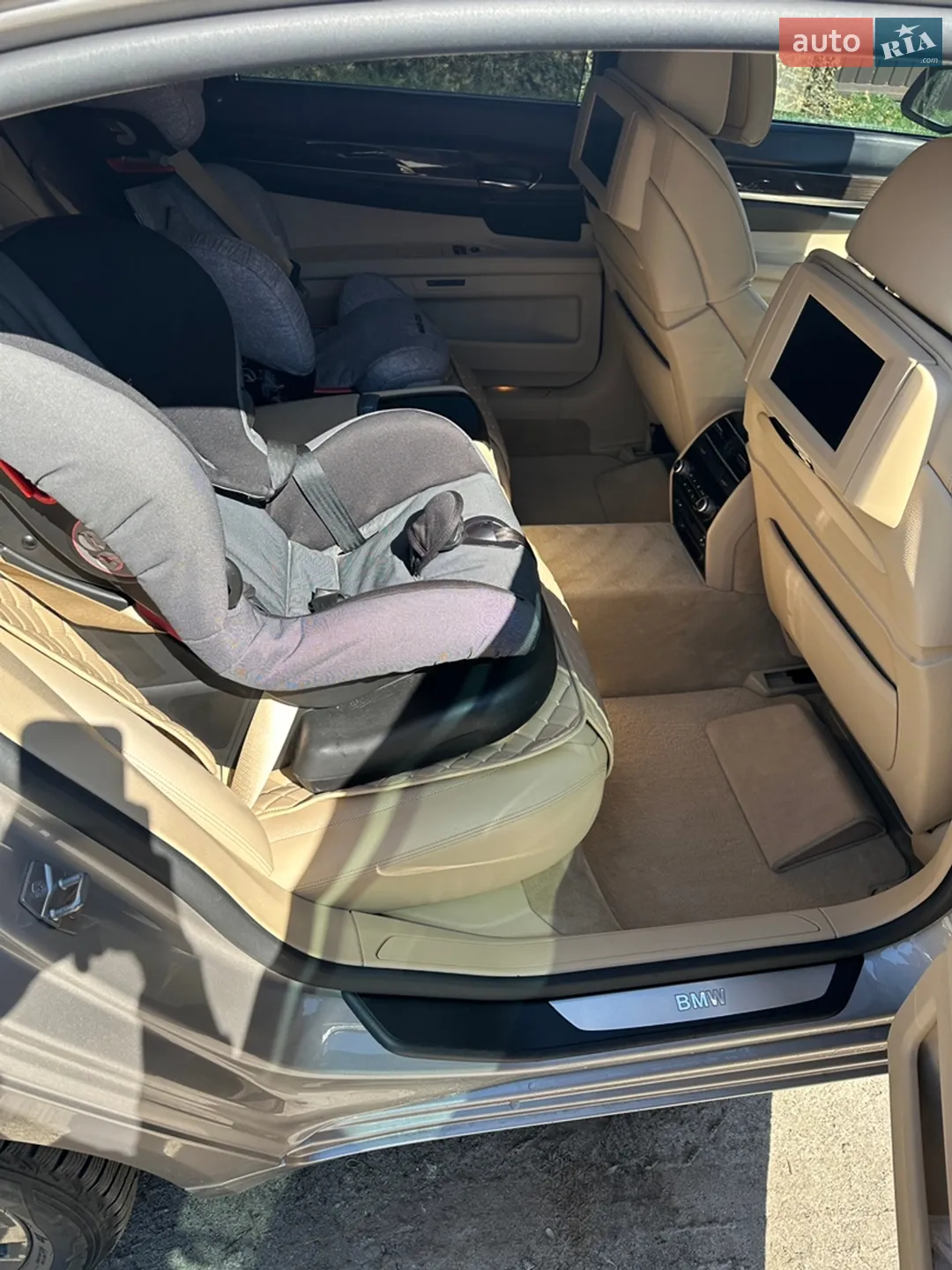 2011 BMW 7er - мініатюра 33