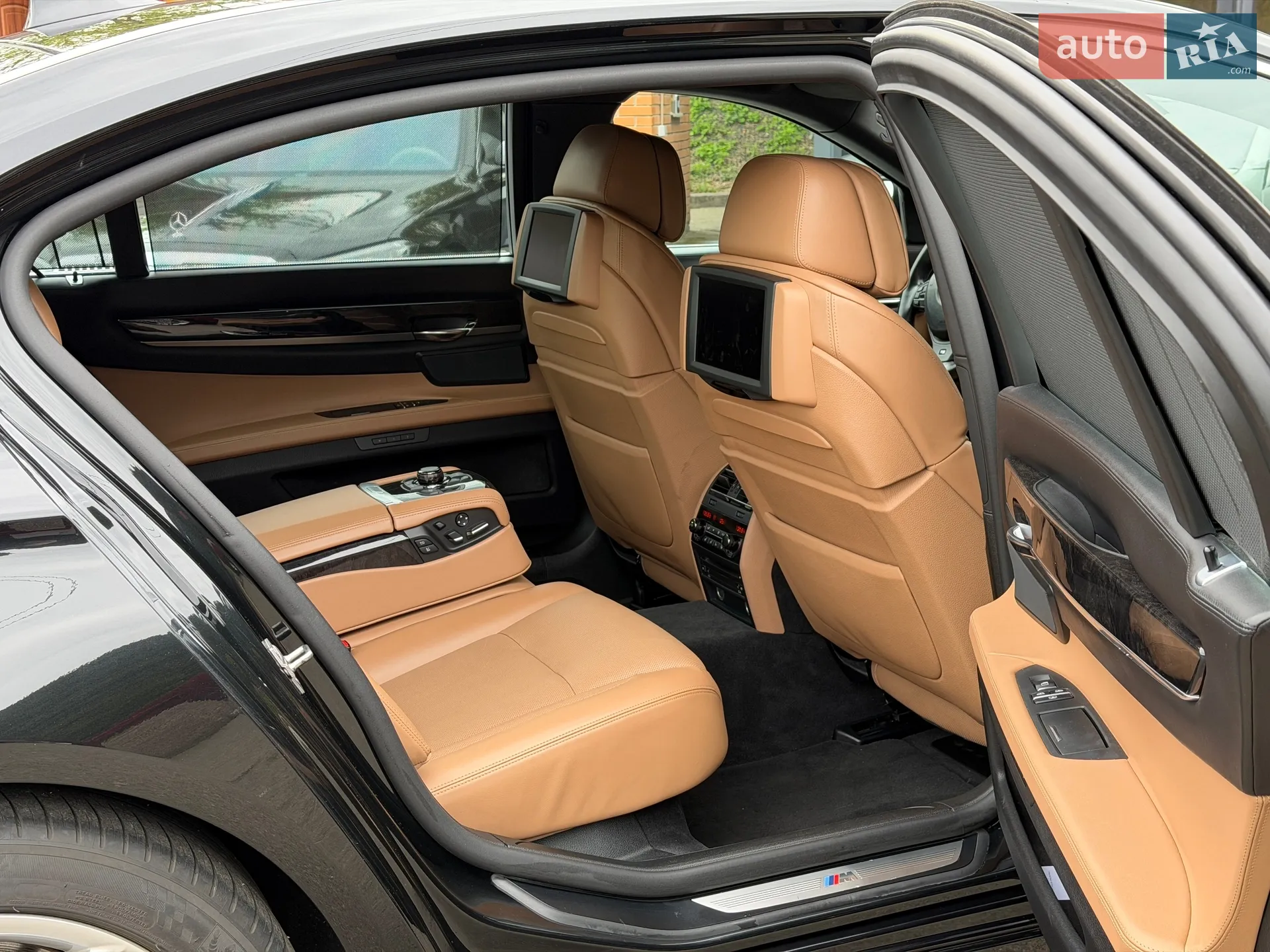 2011 BMW 7er - мініатюра 26