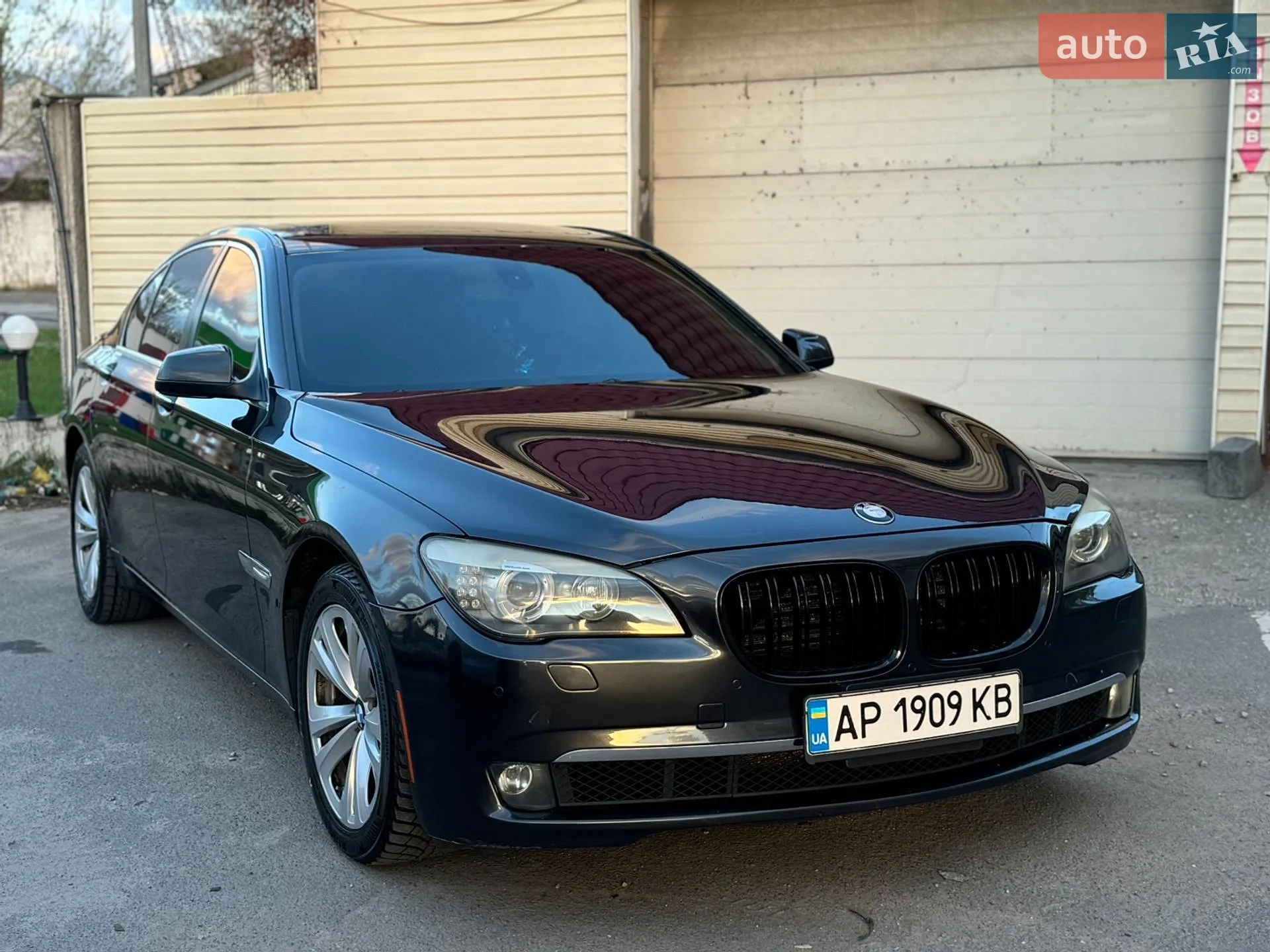 2010 BMW 7er - мініатюра 7
