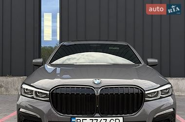 Седан BMW 7 Series 2021 в Первомайске