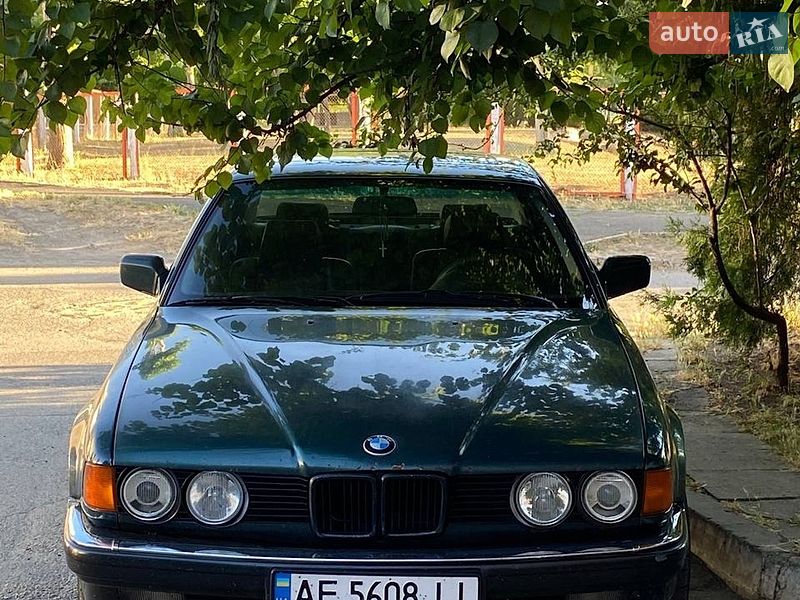 BMW 7 Series 1990