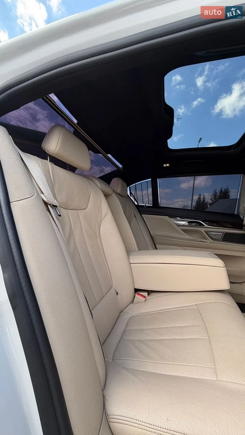 2015 BMW 7er - мініатюра 15
