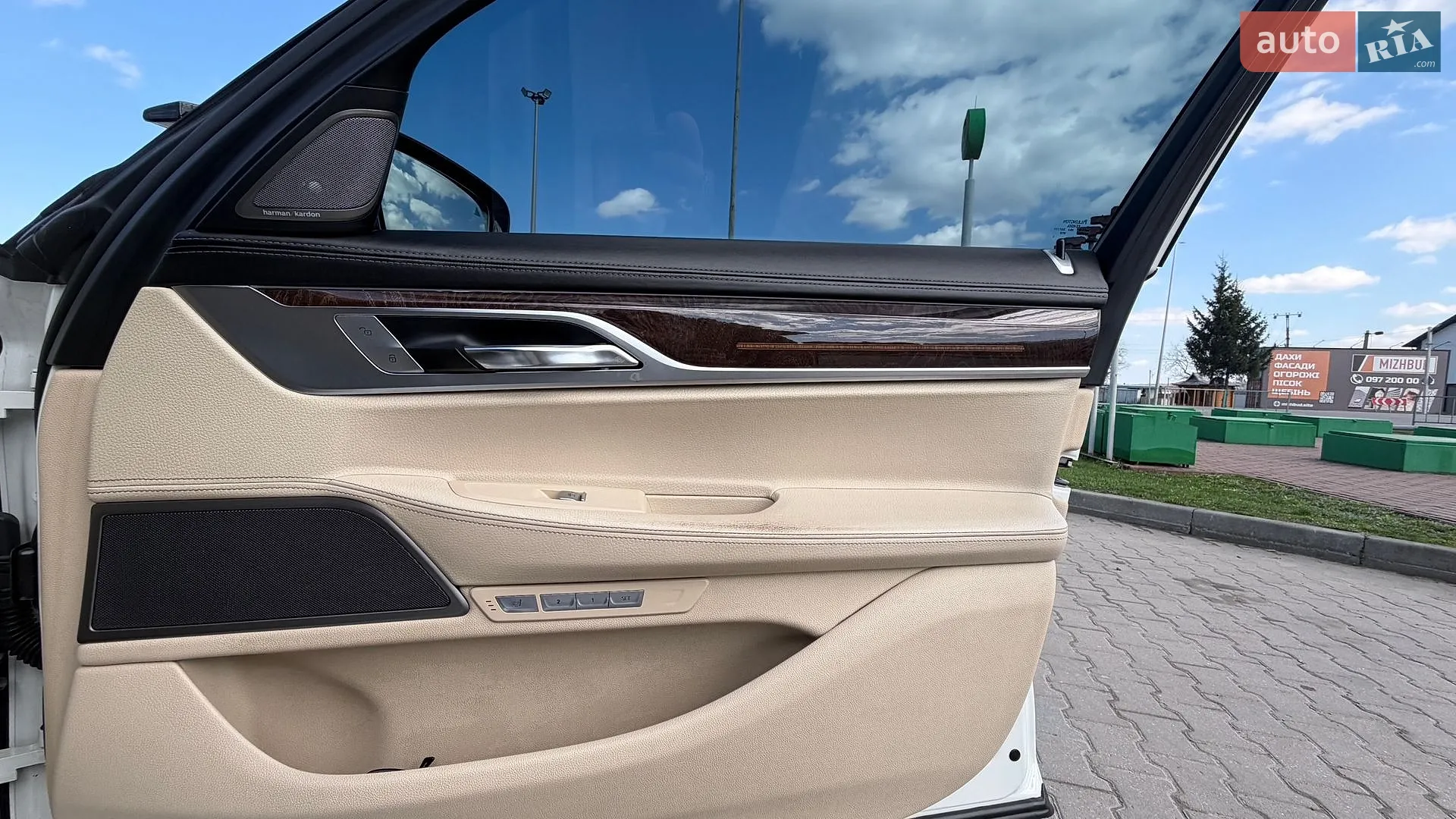 2015 BMW 7er - мініатюра 17