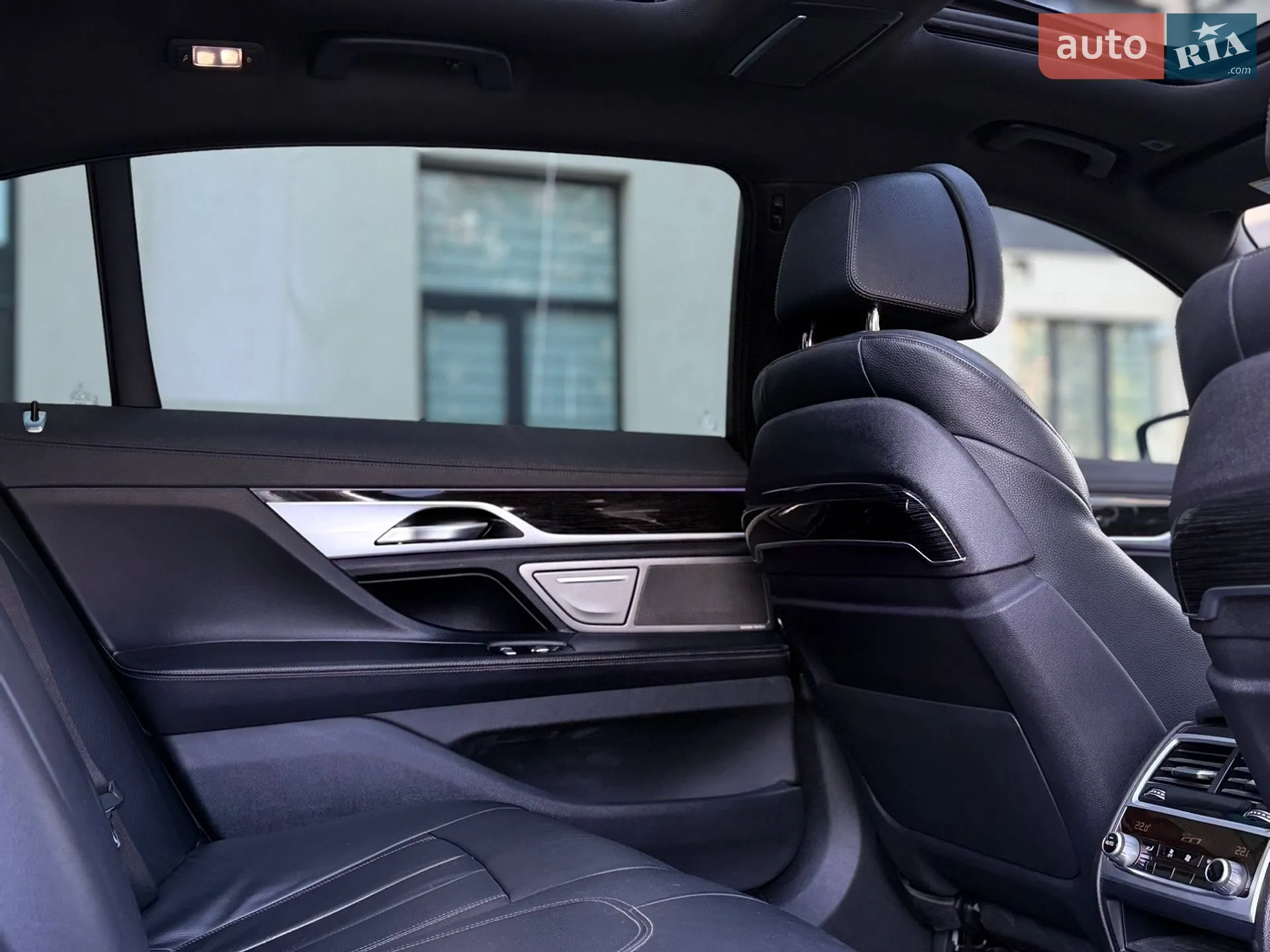 2018 BMW 7er - мініатюра 20