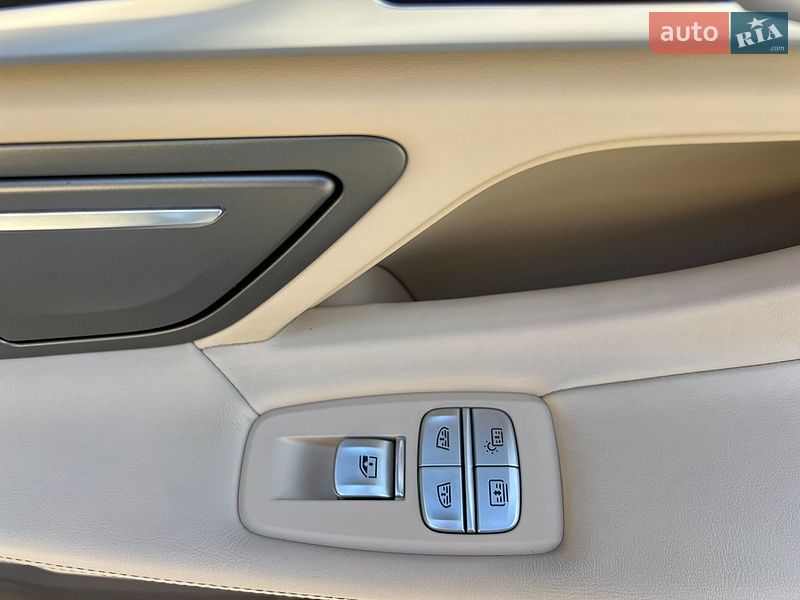 Седан BMW 7 Series 2016 в Киеве