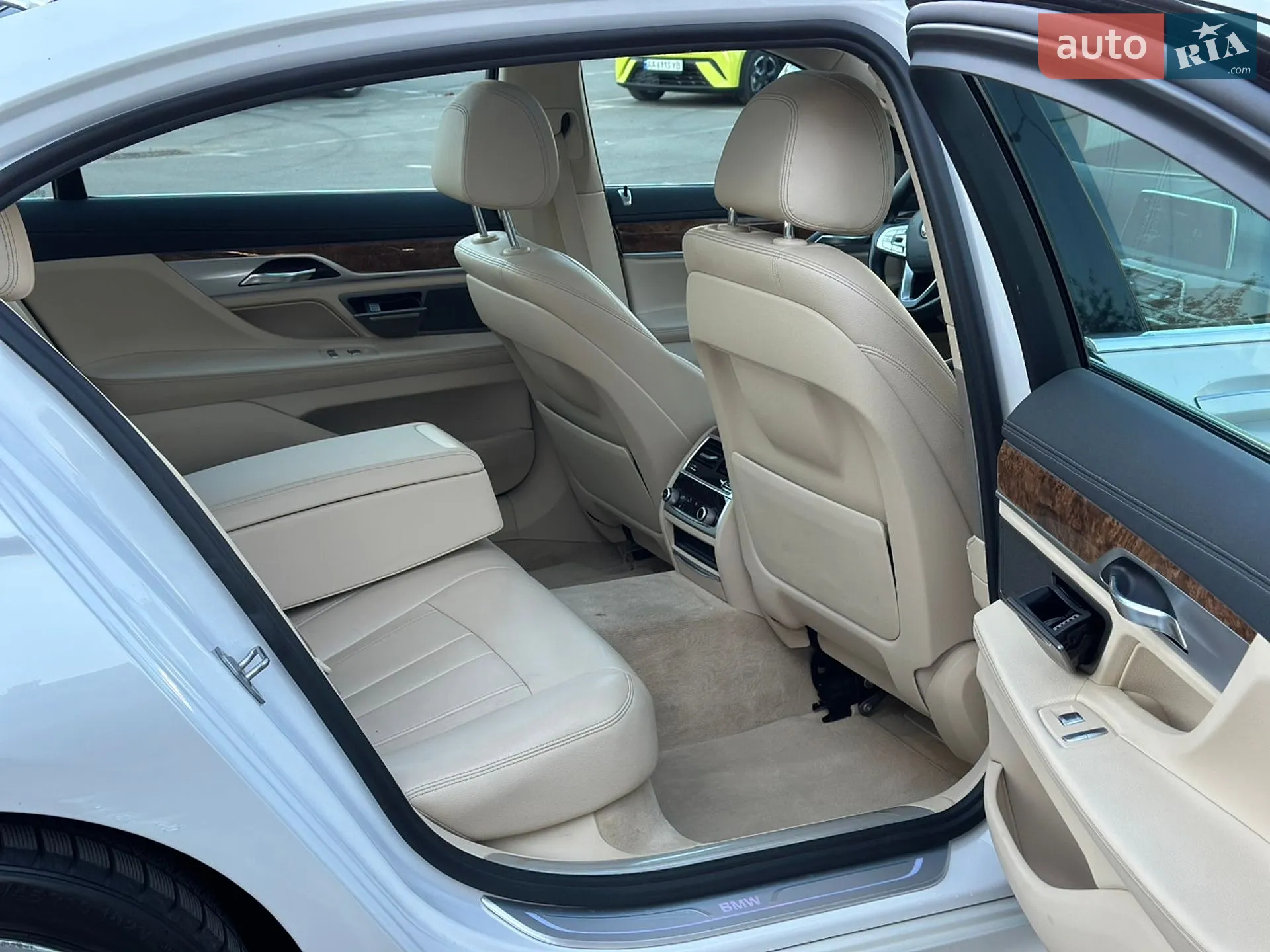 2017 BMW 7er - мініатюра 16