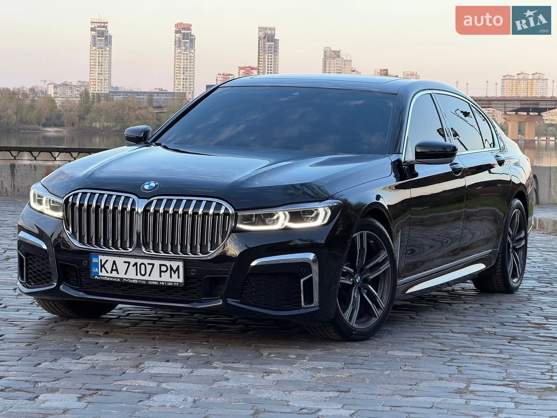 2020 BMW 7er - фото 1