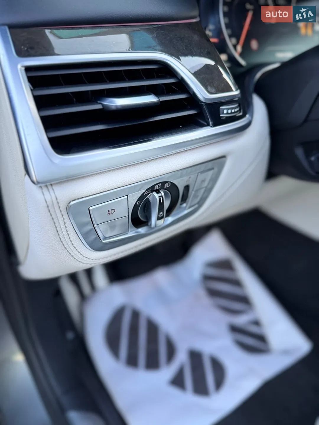 2016 BMW 7er - мініатюра 26