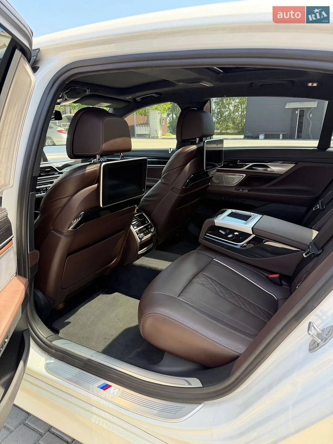 2018 BMW 7er - мініатюра 3
