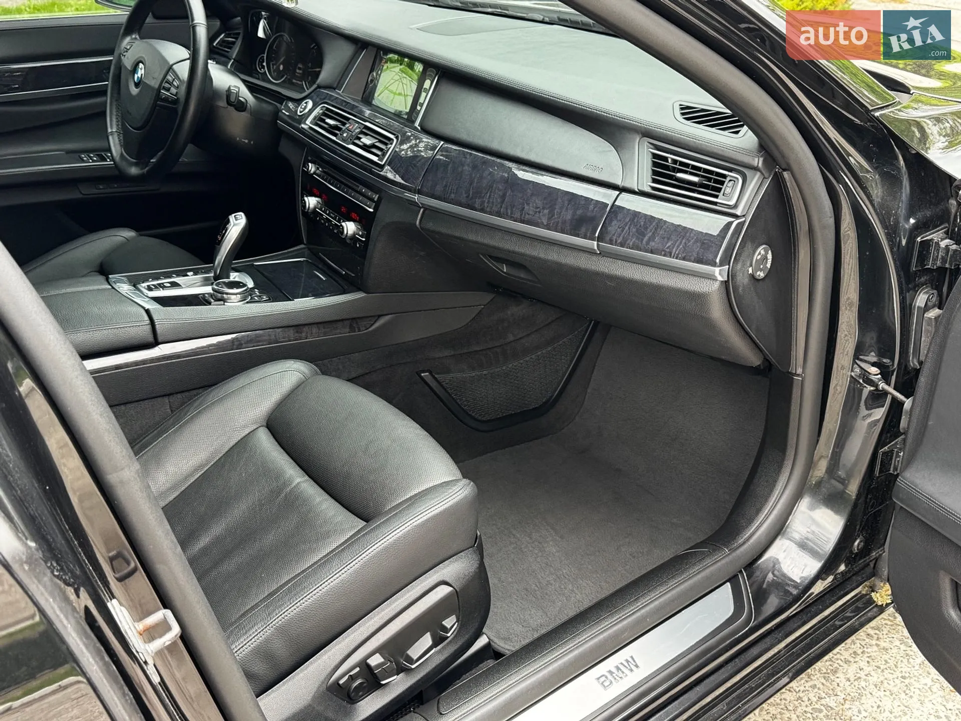 2014 BMW 7er - мініатюра 18
