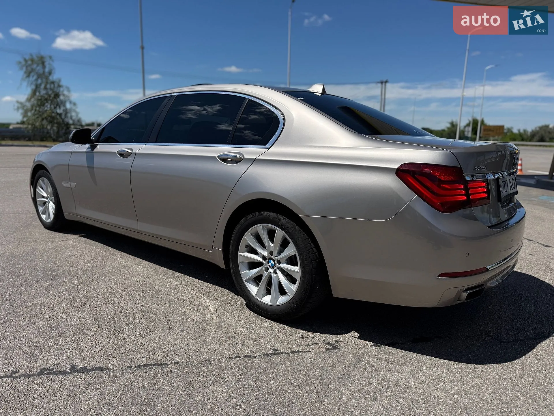 2015 BMW 7er - мініатюра 15
