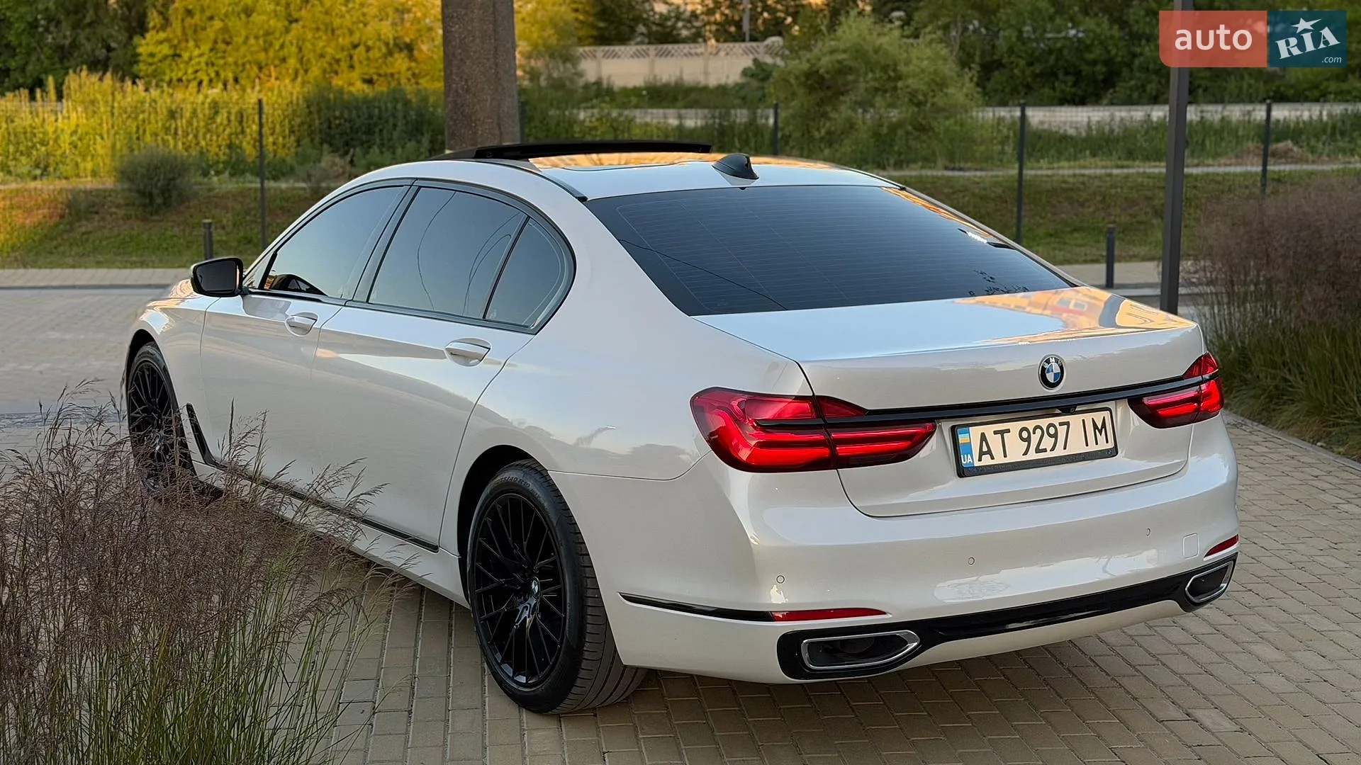2015 BMW 7er - мініатюра 26
