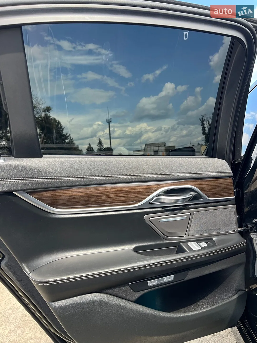 2015 BMW 7er - мініатюра 12