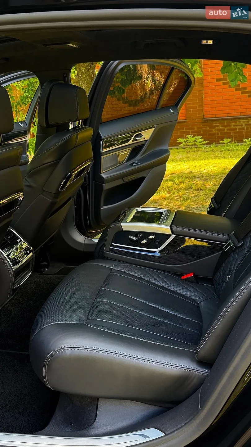 2020 BMW 7er - мініатюра 32