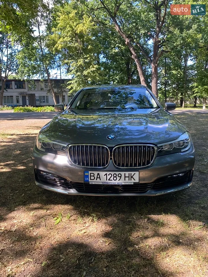 2015 BMW 7er - мініатюра 17