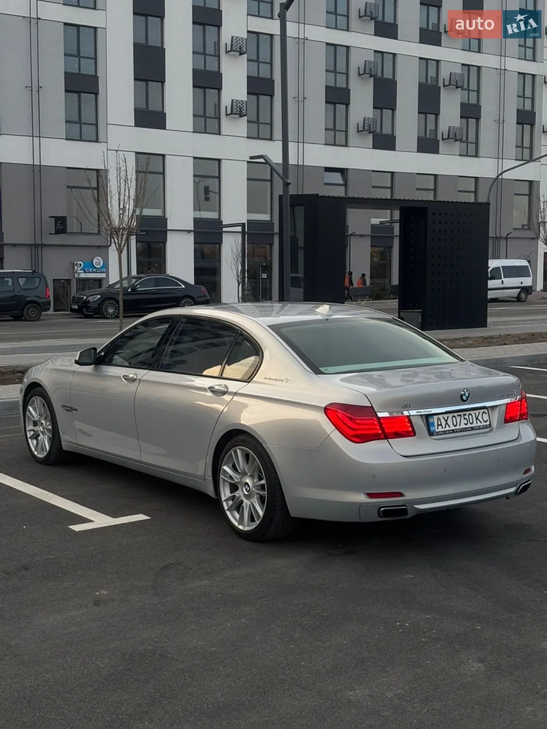 2010 BMW 7er - мініатюра 7