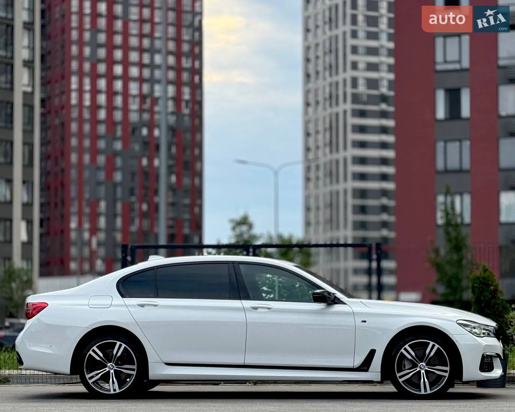 2016 BMW 7er - мініатюра 8