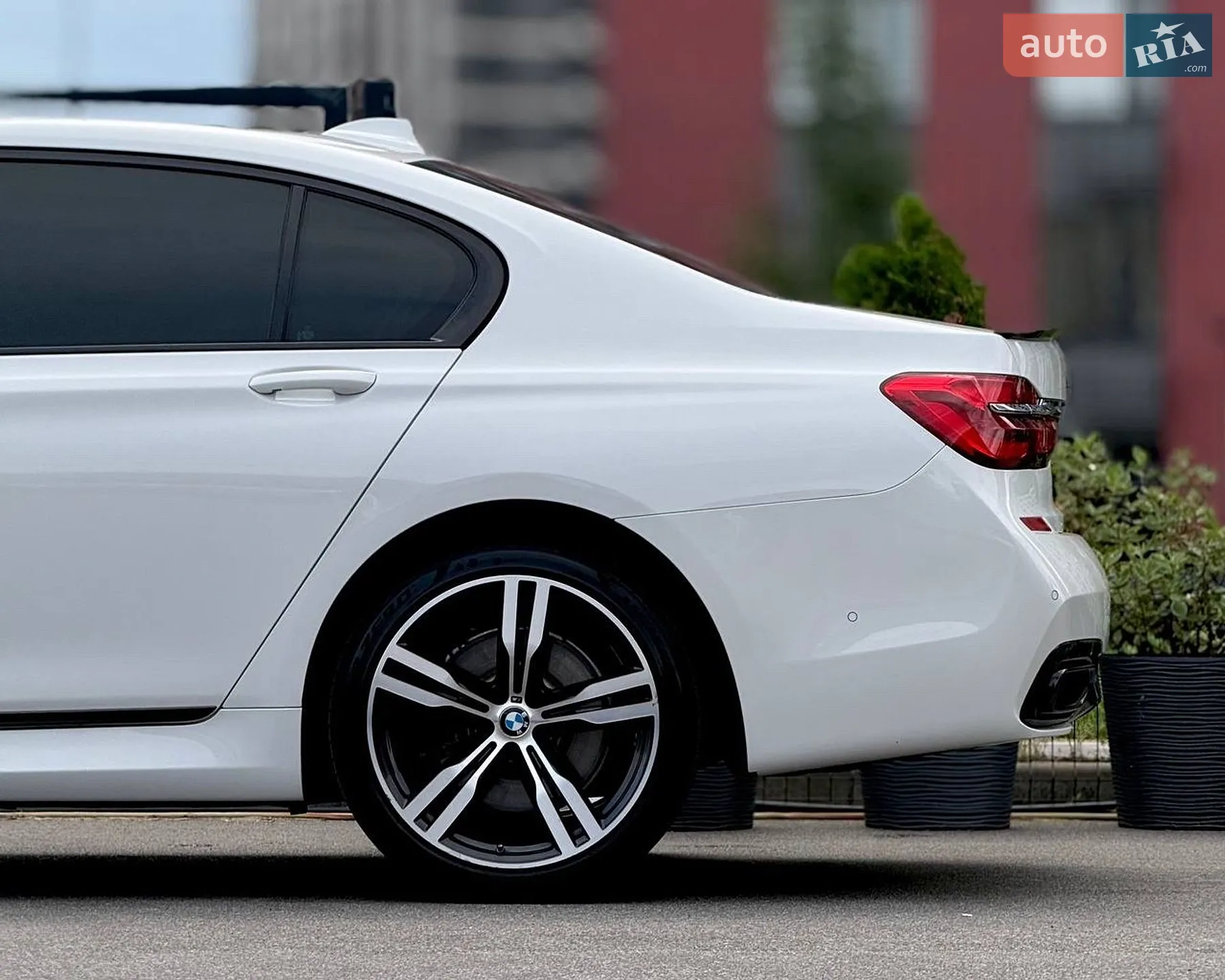 2016 BMW 7er - мініатюра 13