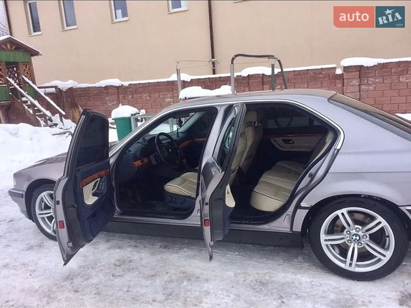 BMW 7 Series 1998 VIN WBAGG41060DN60806 фото оголошення 4 з 42
