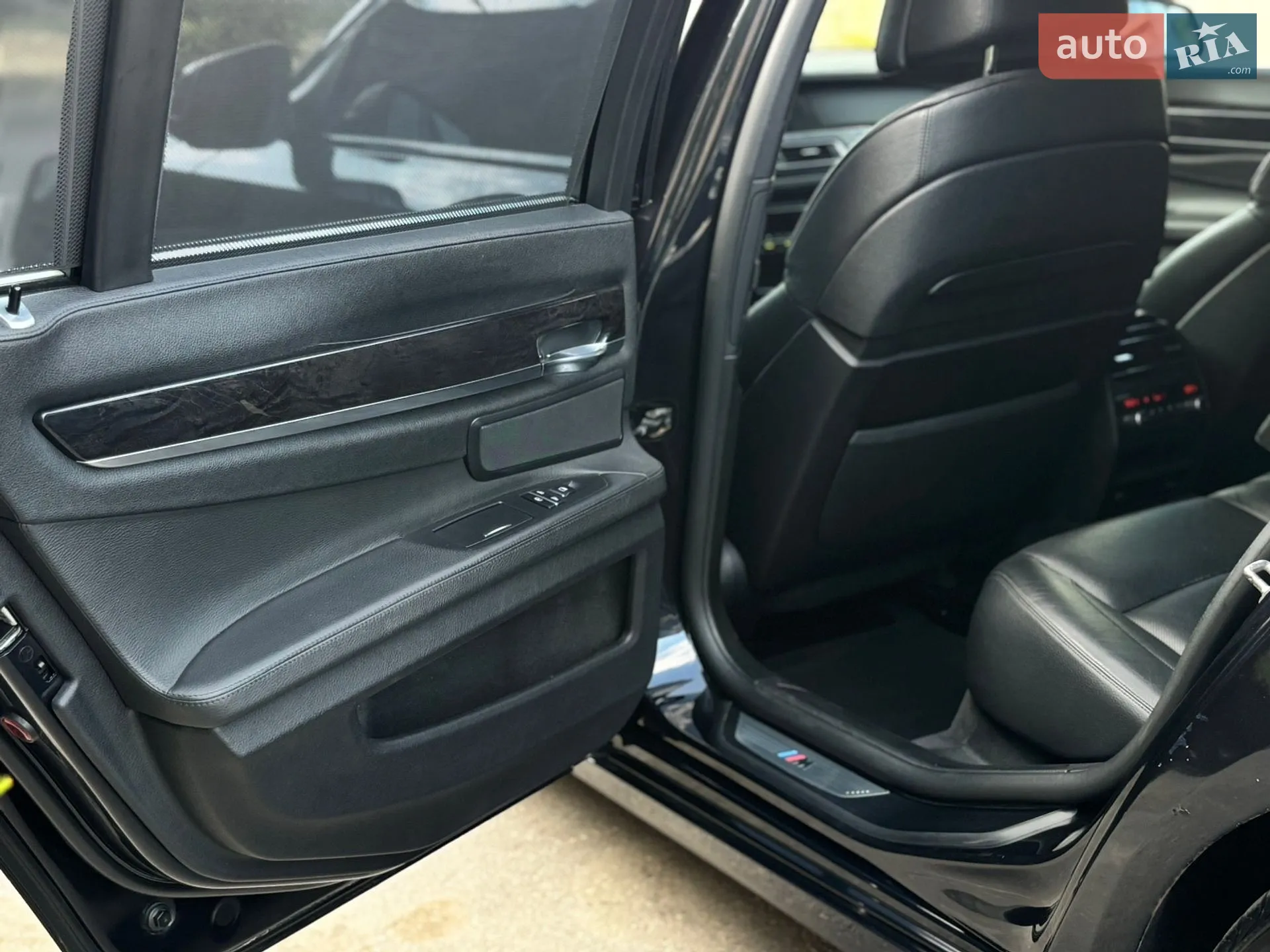 2010 BMW 7er - мініатюра 27