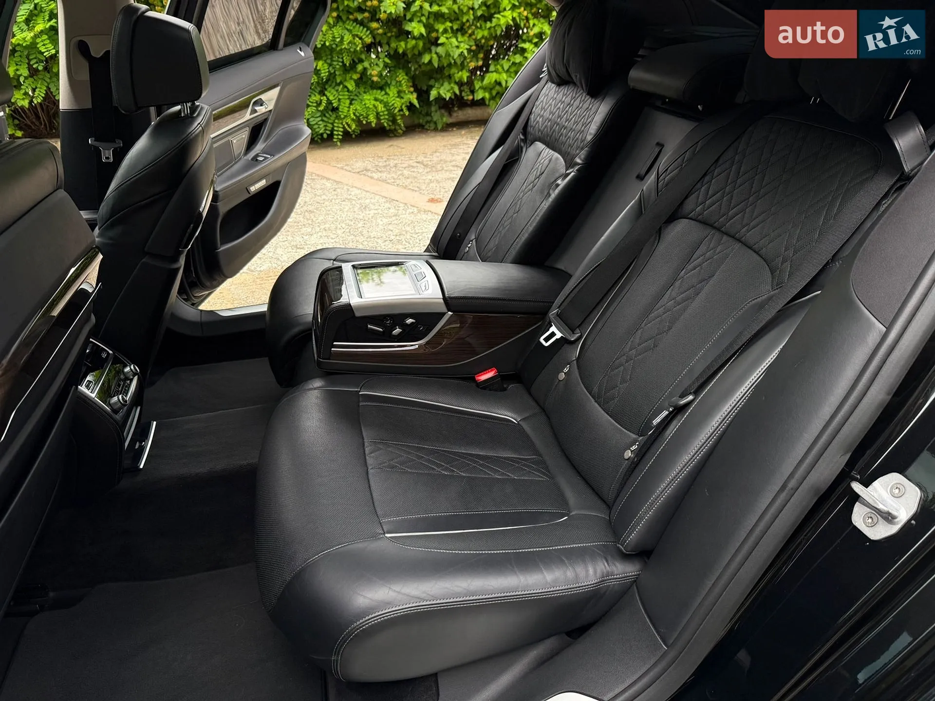 2015 BMW 7er - мініатюра 29