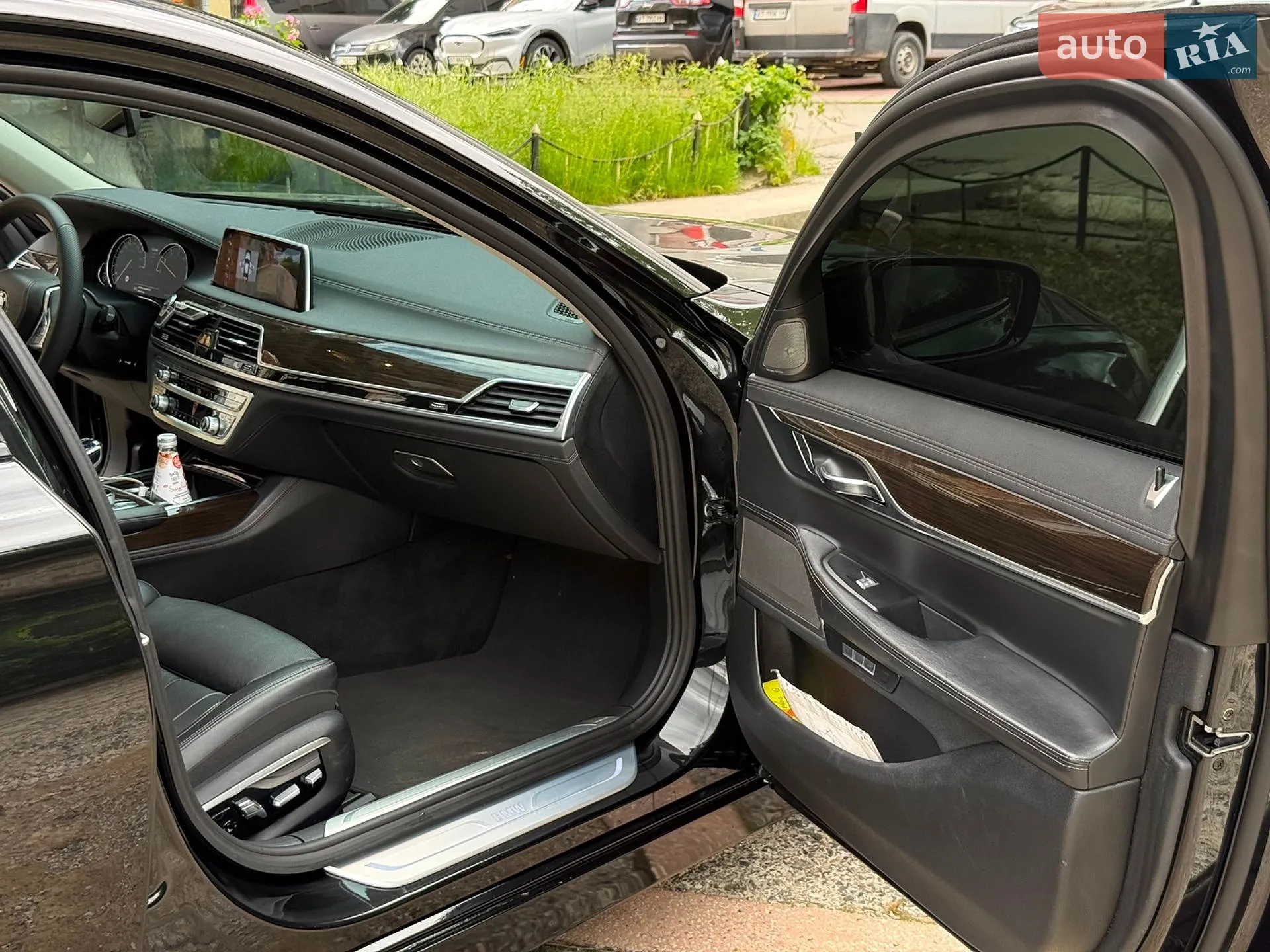 2015 BMW 7er - мініатюра 31