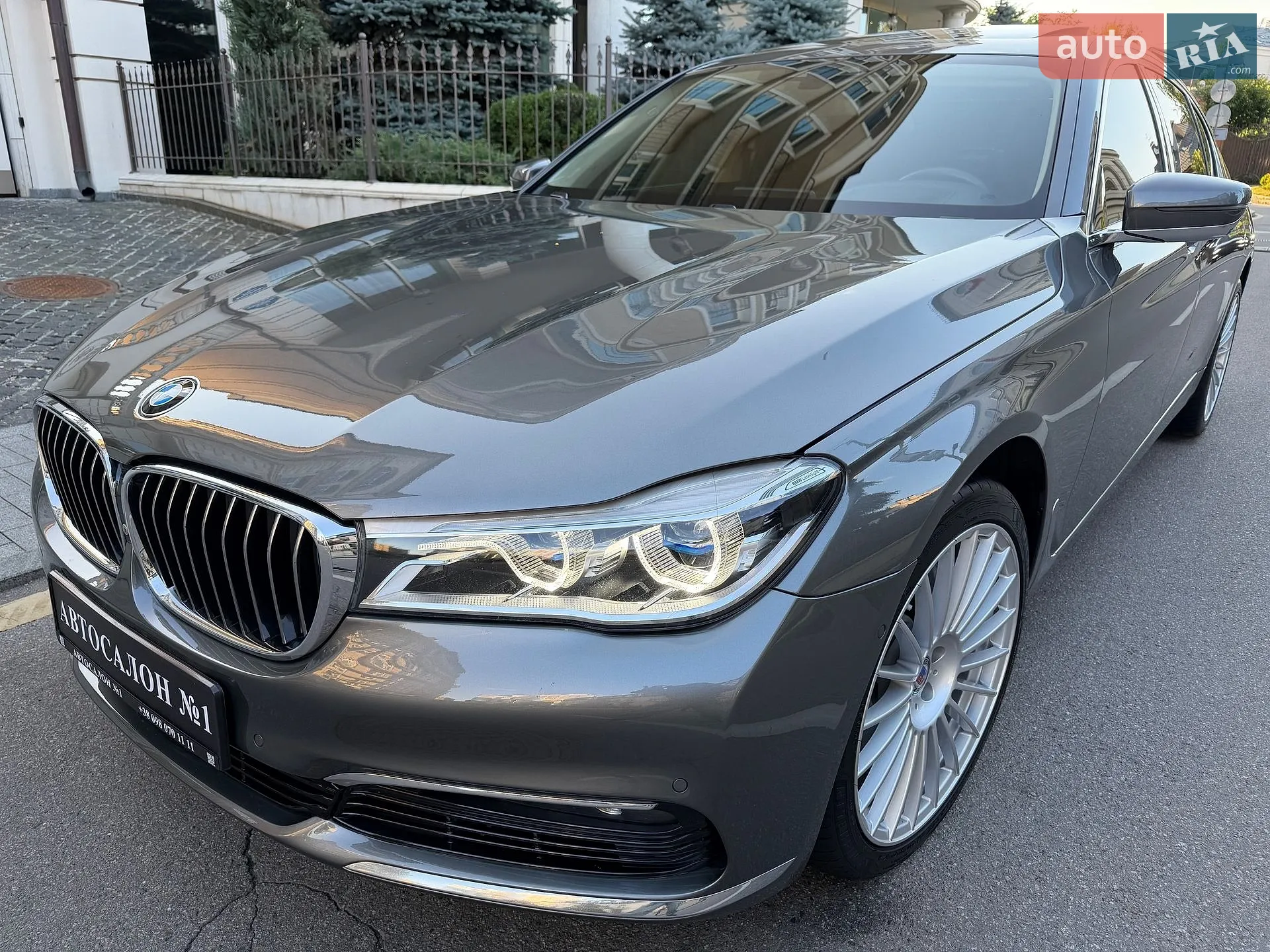 2017 BMW 7er - мініатюра 20