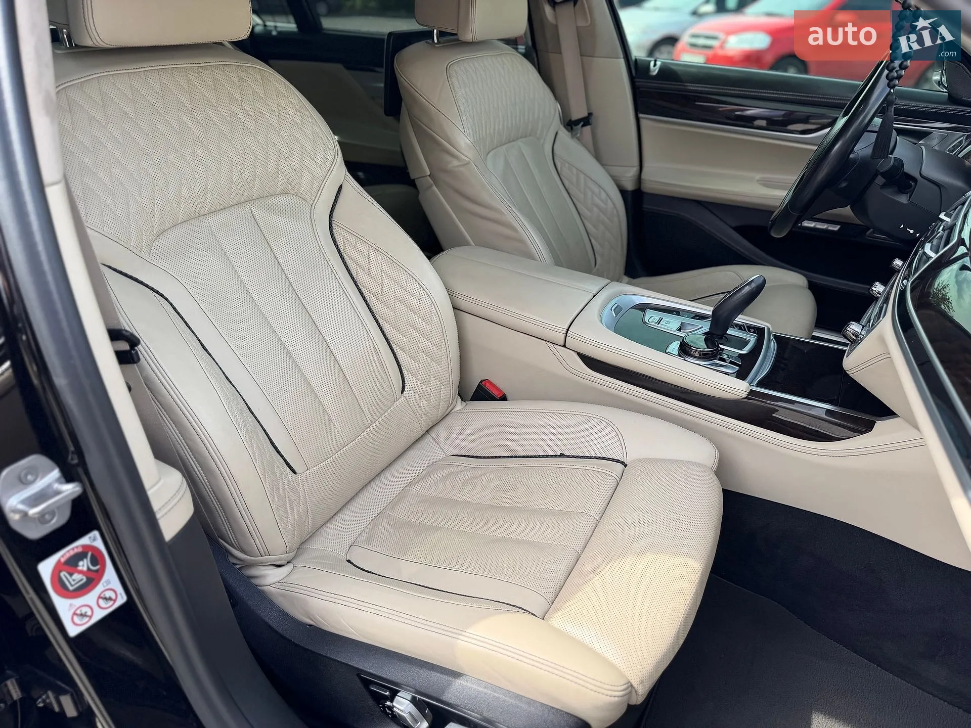 2017 BMW 7er - мініатюра 32
