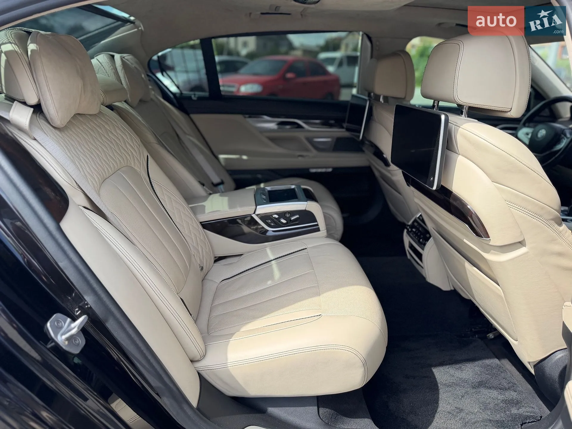 2017 BMW 7er - мініатюра 43