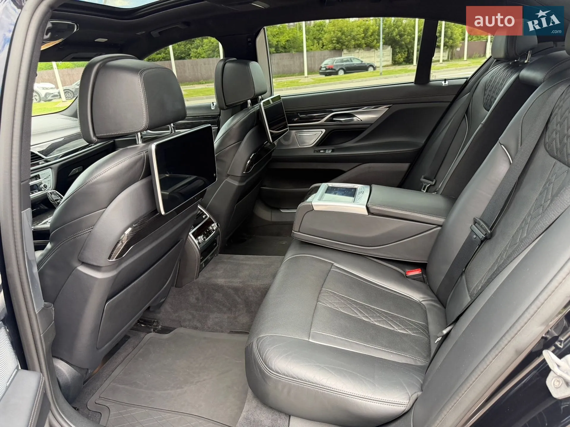2016 BMW 7er - мініатюра 31