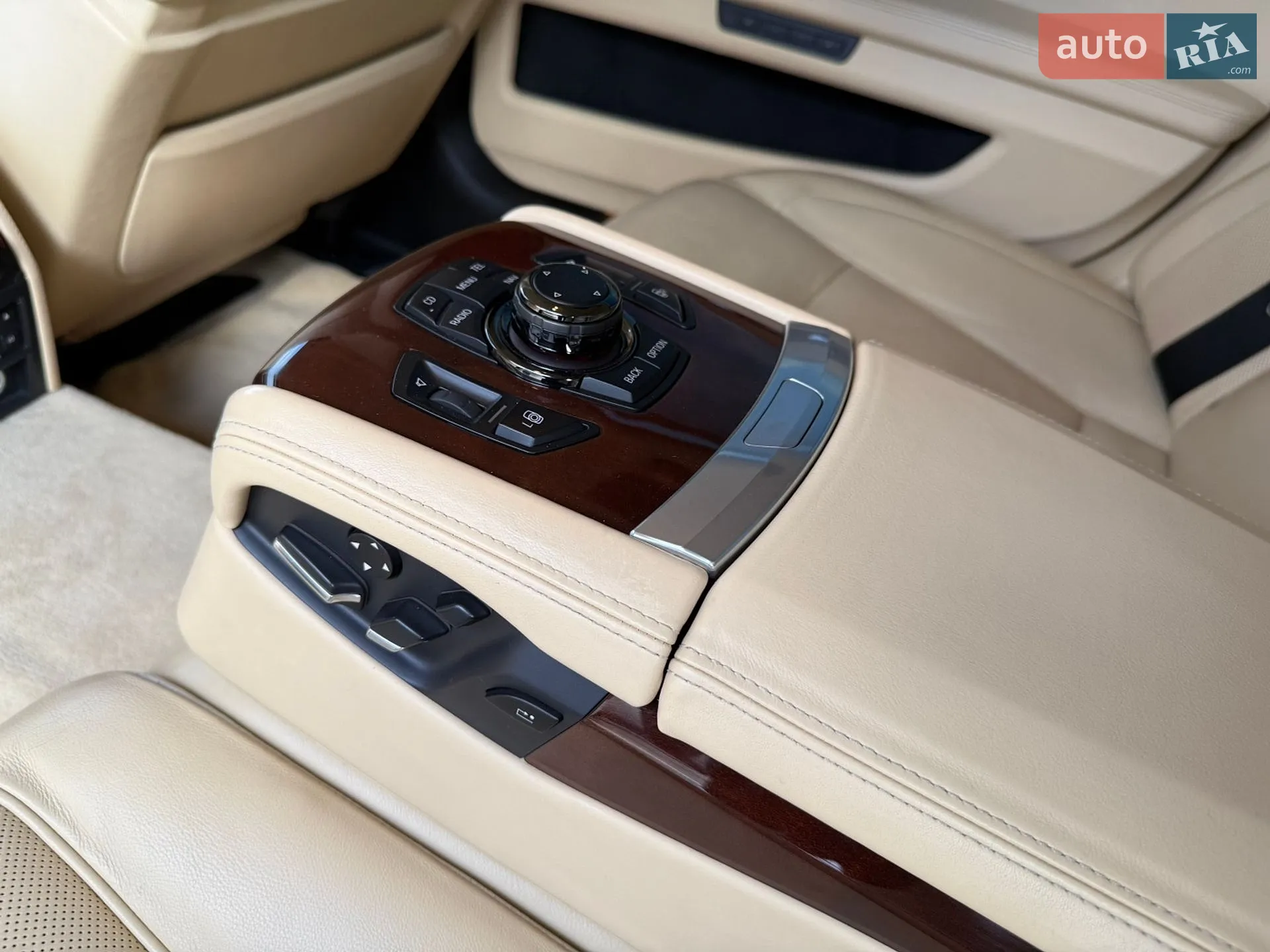 2010 BMW 7er - мініатюра 16