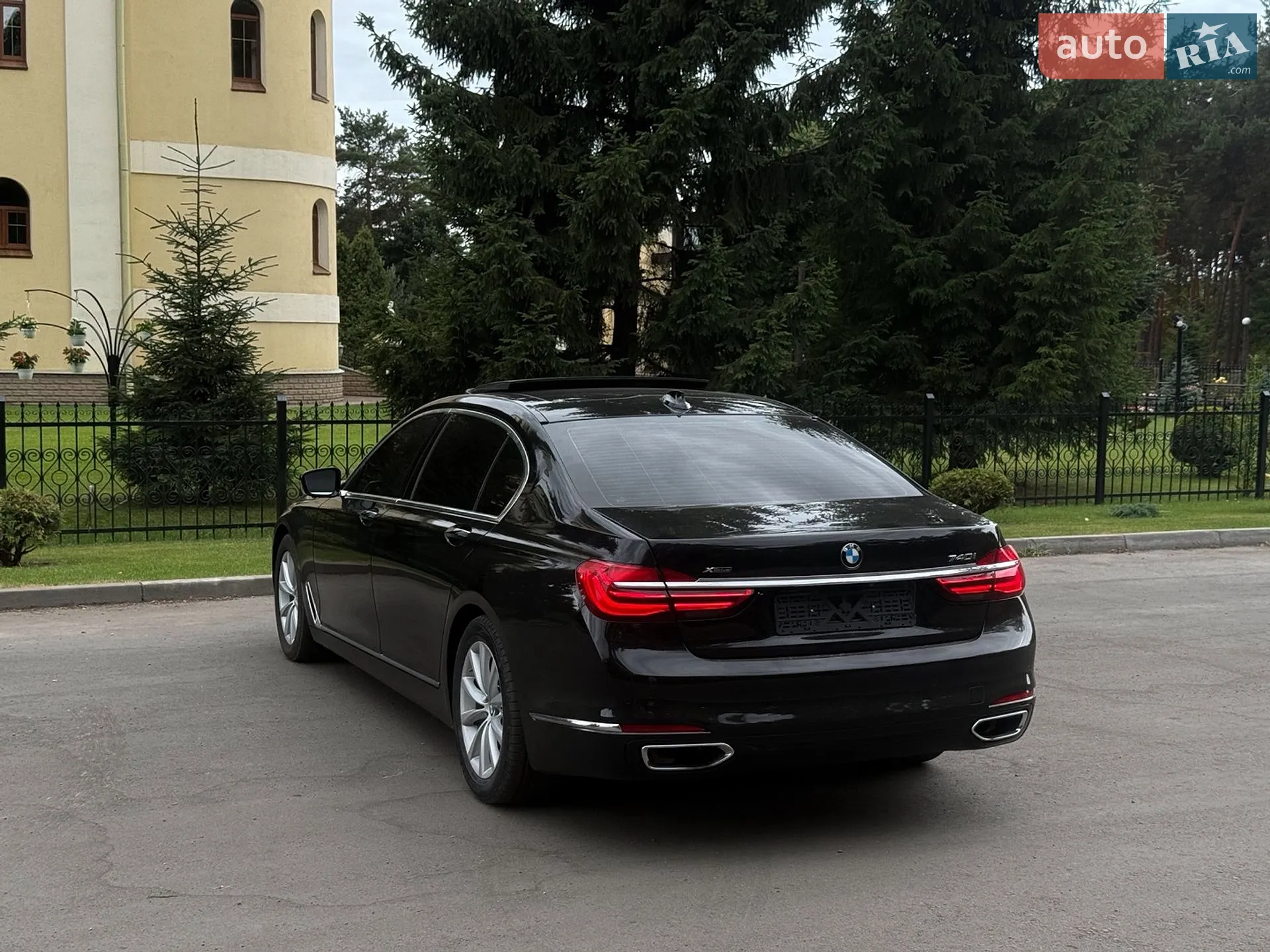 2017 BMW 7er - мініатюра 11