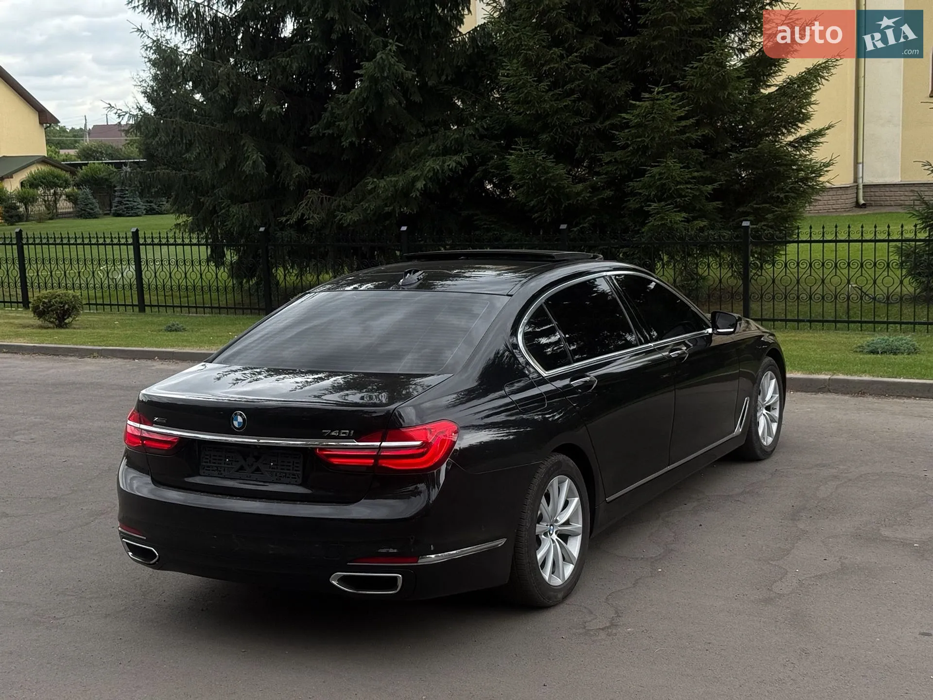 2017 BMW 7er - мініатюра 15
