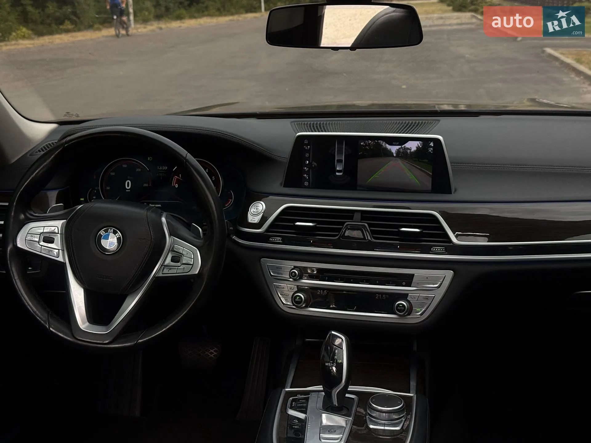 2017 BMW 7er - мініатюра 18