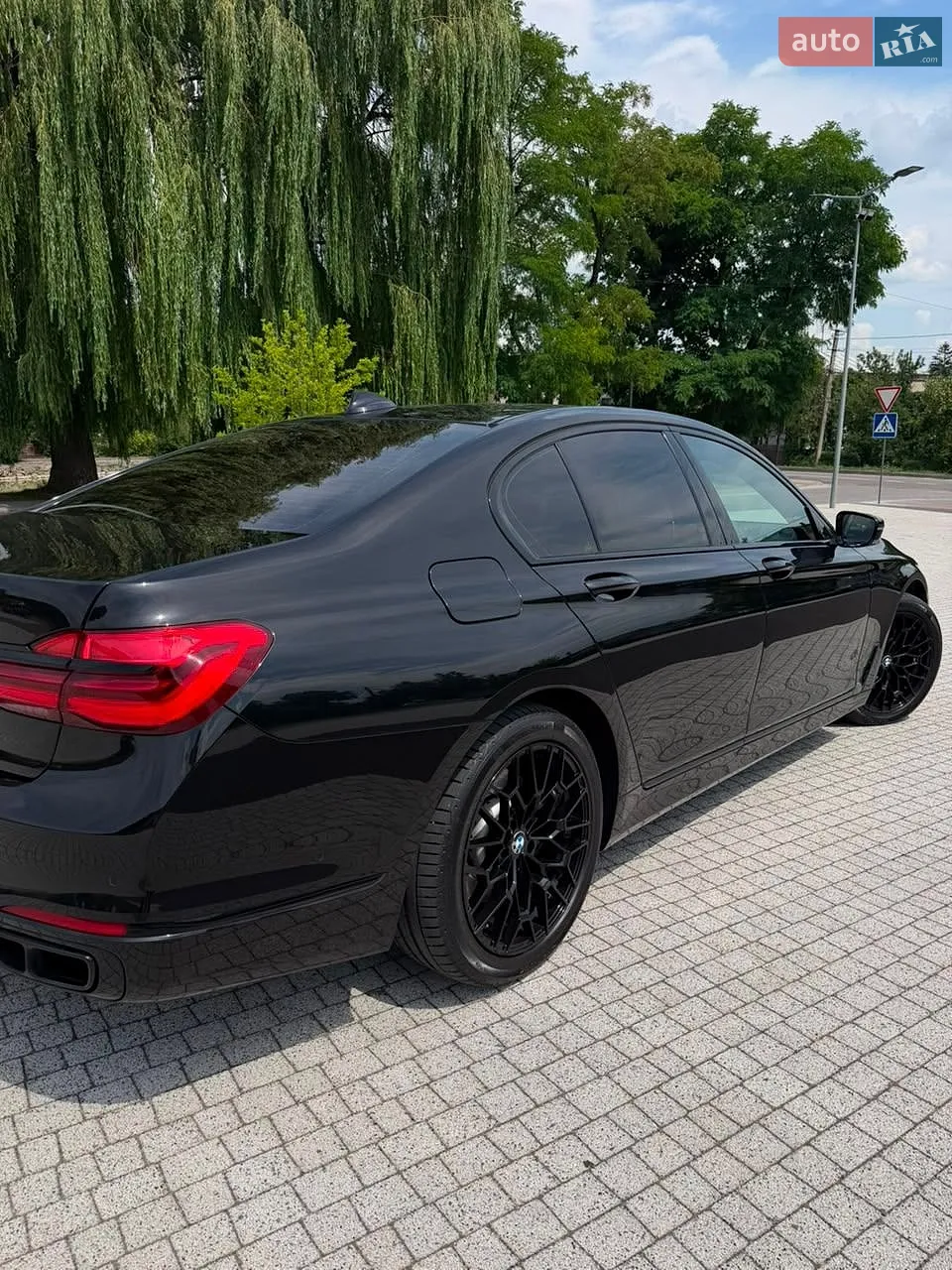 2017 BMW 7er - мініатюра 4
