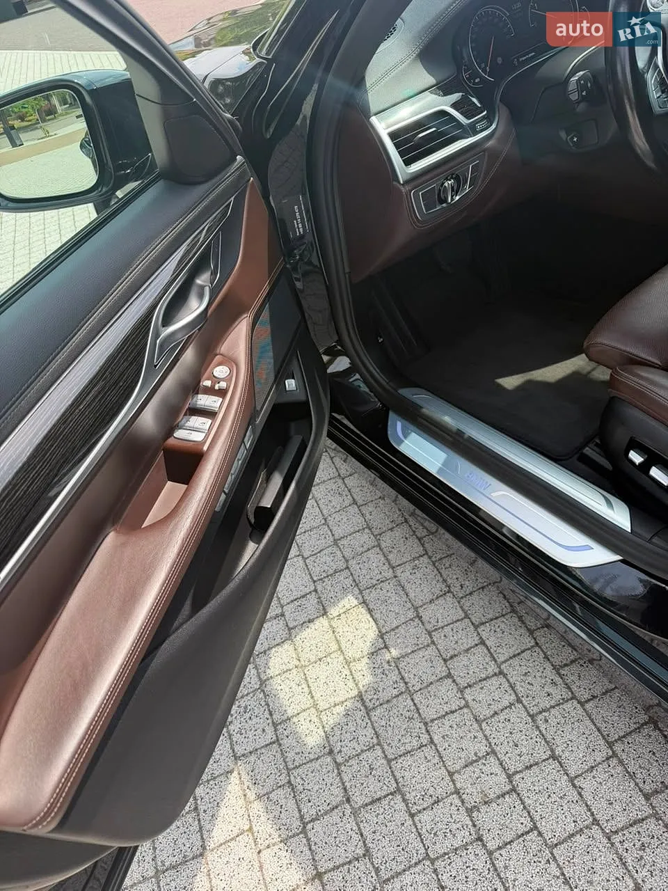 2017 BMW 7er - мініатюра 19