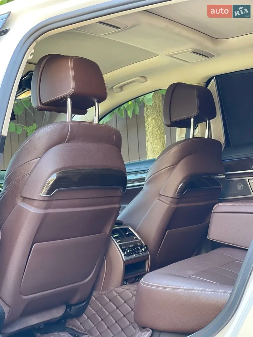 2018 BMW 7er - мініатюра 23