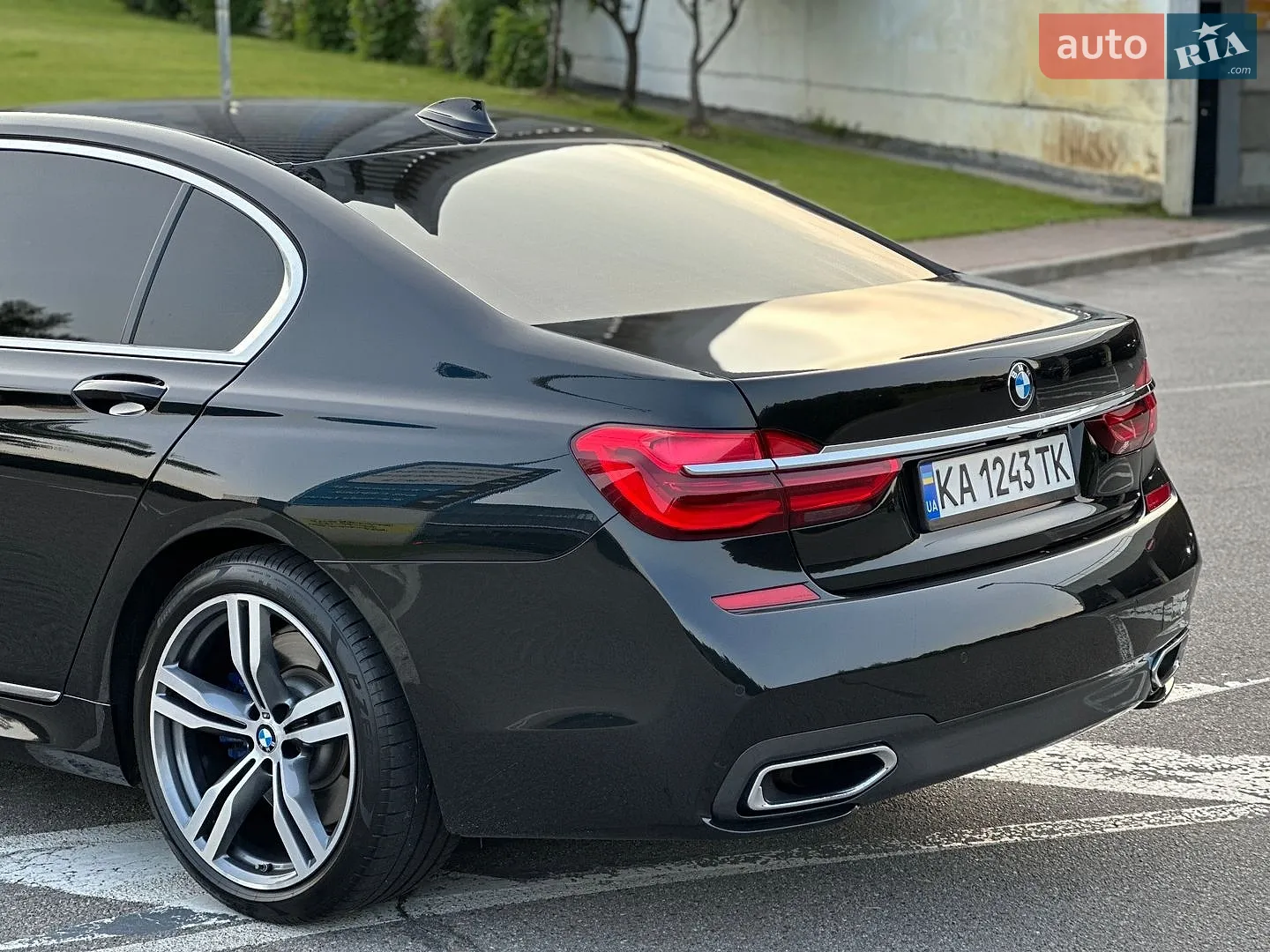 2017 BMW 7er - мініатюра 16