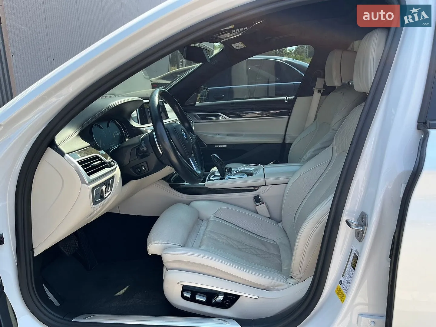2016 BMW 7er - мініатюра 28