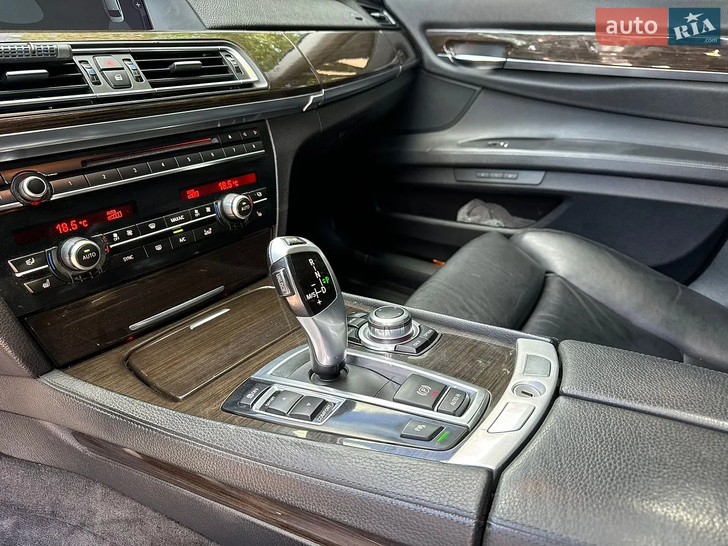 2010 BMW 7er - мініатюра 20