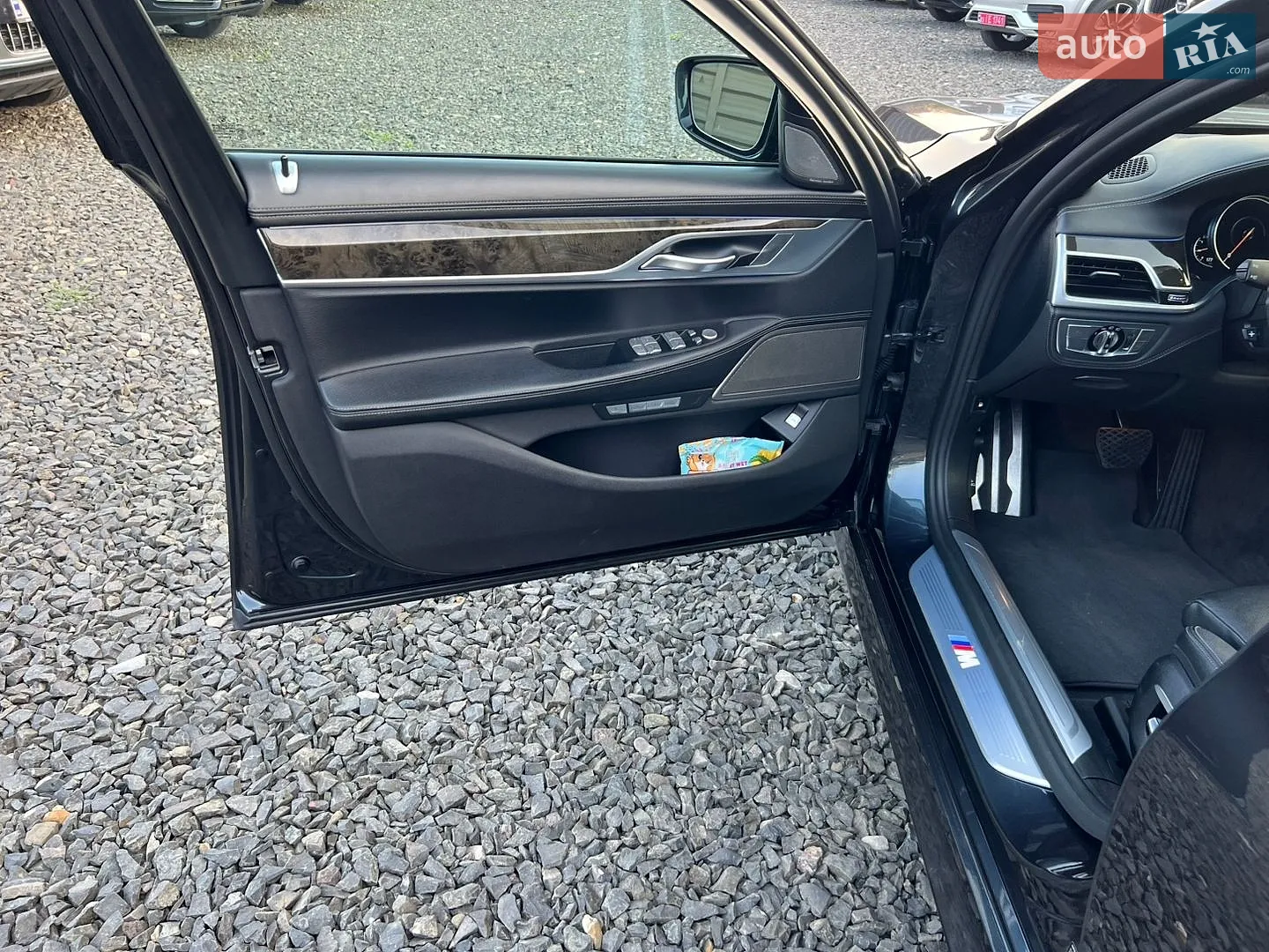 2017 BMW 7er - мініатюра 18