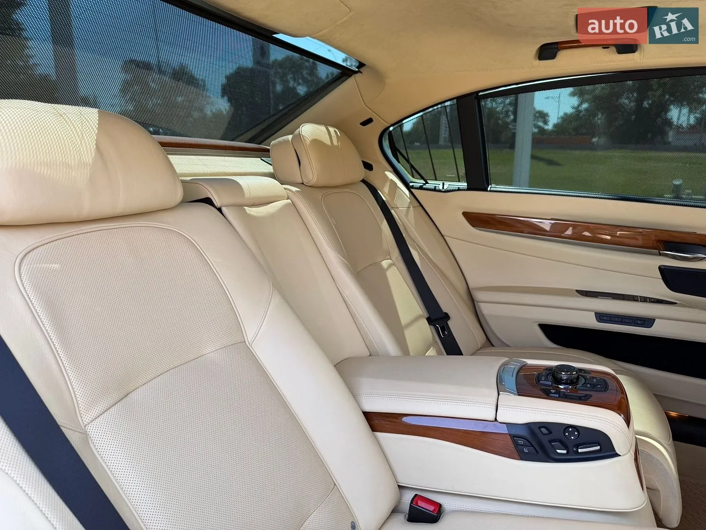 2010 BMW 7er - мініатюра 22