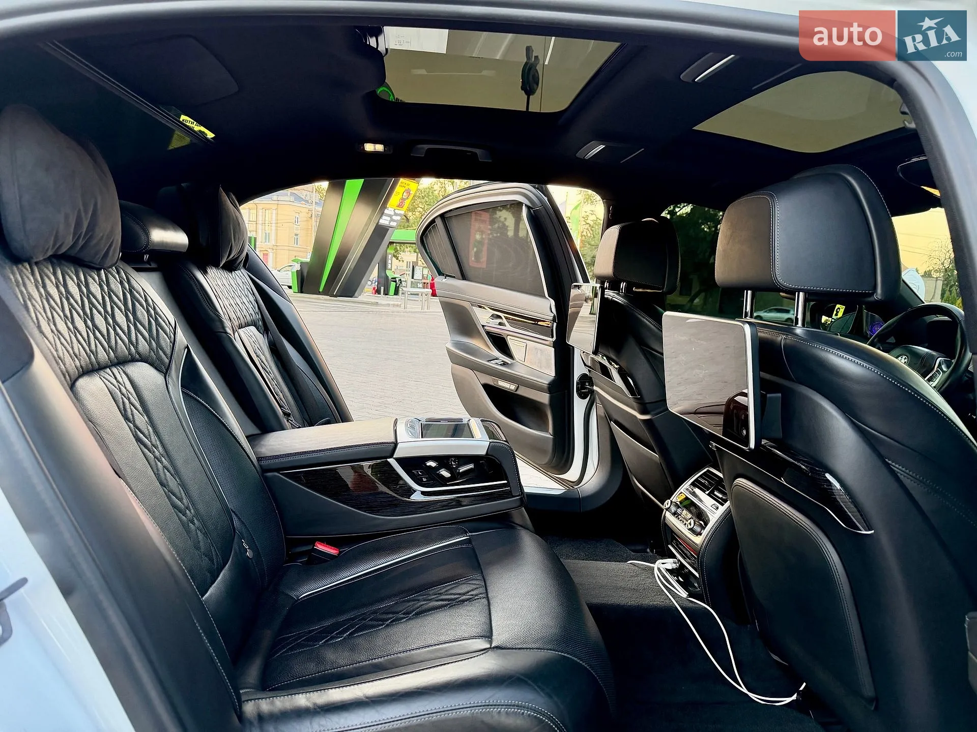 BMW 7 Series 2017 VIN WBA7G6104HG769063 фото оголошення 23 з 66