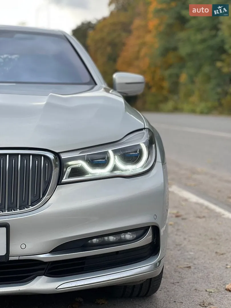2017 BMW 7er - мініатюра 18