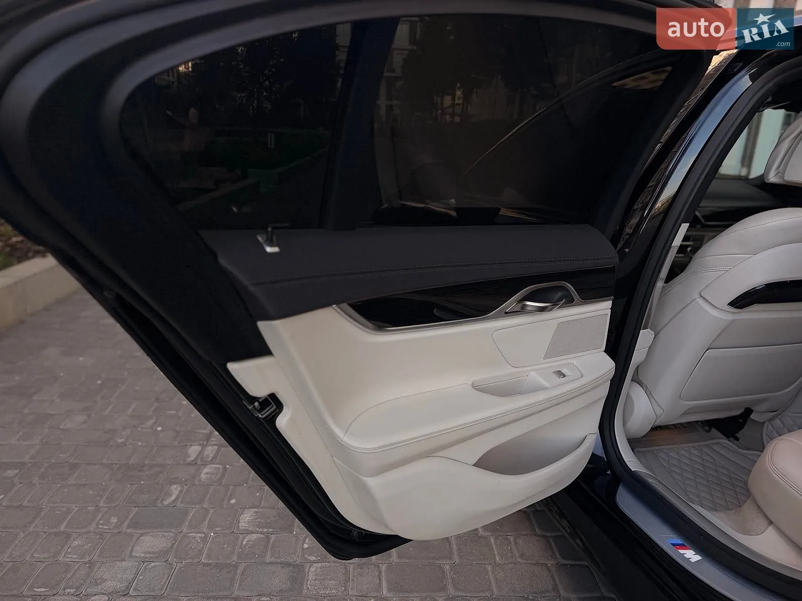 2016 BMW 7er - мініатюра 19