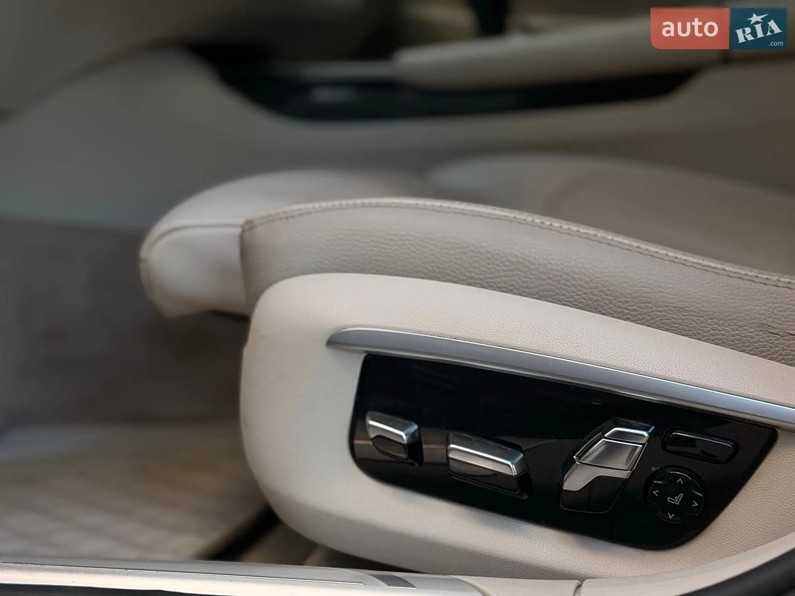 2016 BMW 7er - мініатюра 15